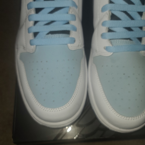 Air Jordan 1 Mid - Picture 12 of 12